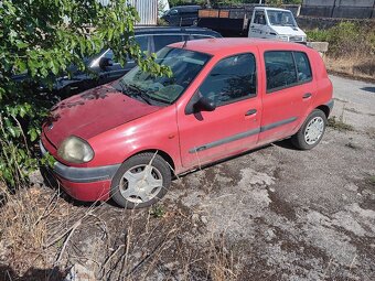 Predám prednú kapotu na Renault Clio 2 - 6