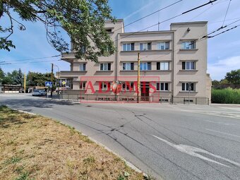 Predáme nadštandardný 4izbový byt po rekonštrukcii 130m2, 2  - 6