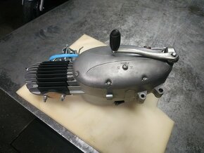 Predam motor Jawa 555, Jawa 550 - 6