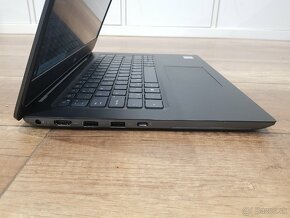 Dell Vostro 5590 - 6