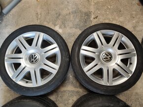 Predám alu disky 5x112 r17 volkswagen phoenix s letnými pneu - 6