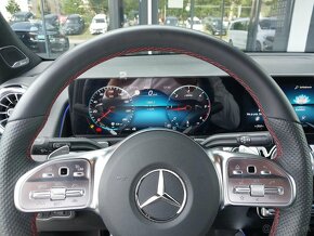 Mercedes-Benz GLB 220 d 4 MATIC - 6