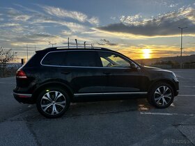 VW TOUAREG 3,0 TDI rv.: 2018 - 6