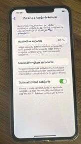 Predám iPhone 11 pro max 256gb + nabíjačka slúchadla obaly - 6