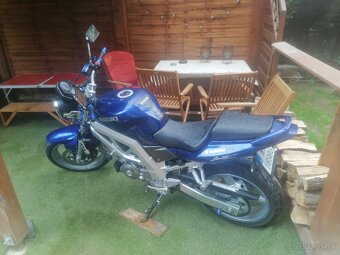 Suzuki SV650N - 6