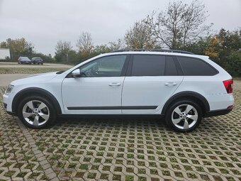 Škoda Octavia Scout 2.0TDI DSG - 6