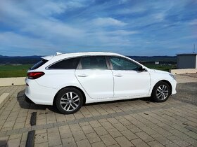 Hyundai i30 CW 1.4i Family 2019 - 6