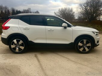 VOLVO XC40 MOMENTUM D3 AUTOMAT - 6