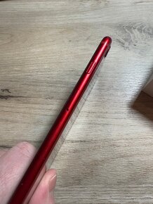 iPhone 8 256GB Red - 6