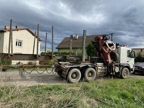 Predám lesovoz Volvo FM13  440 manuál 6x6 Euro 3 - 6