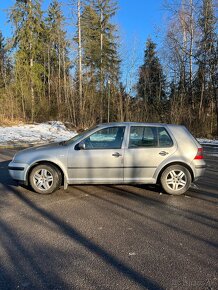 Volkswagen GOLF 4 - 6