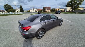 Mercedes Benz A 200 d _8G-DCT_110KW Sedan - 6