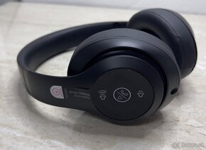 Beats by Dr. Dre Studio3 Wireless - 6