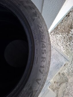 Continental premium contact 225/45 r 17 - 6