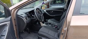 Hyundai i30 - hneda metalíza svetlá - 6