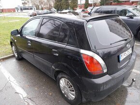 Kia RIO - 6