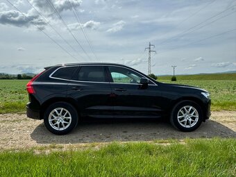 VOLVO XC60 D4 Momentum AT8 AWD - 6