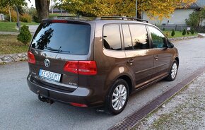 VW.Touran 2.0tdi m6, 7 miestne - 6