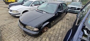 Lacno rozpredám BMW E46 na náhradné diely - 6