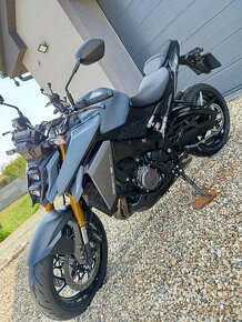 Suzuki Gsx-s 1000 - 6