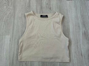 Crop topy Bershka od 3 eur za kus - 6