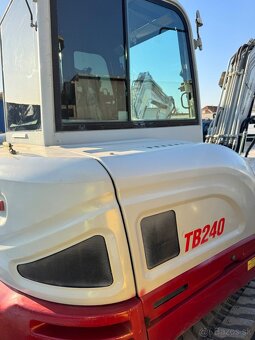 Takeuchi tb240 - 6