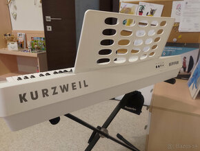 Syntetizátor KURZWEIL KP140 - 6