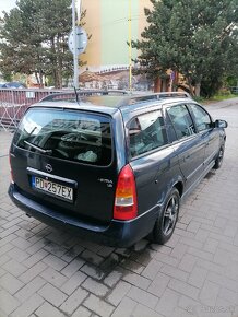 Opel Astra Caravan - 6