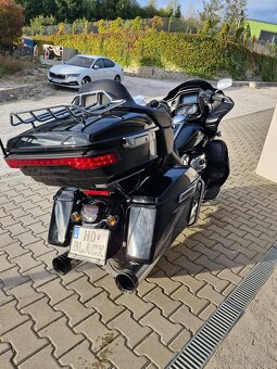 Harley Davidson Road Glide Ultra - 6