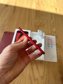 iPhone SE 2020 64 gb Red - komplet príslušenstvo, záruka - 6