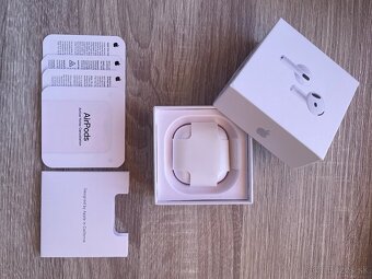 Apple AirPods 4 ANC - 6