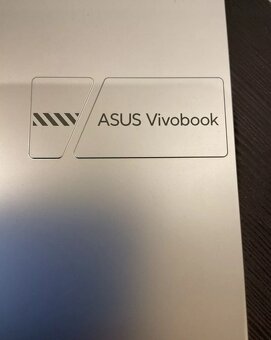 ASUS VivoBook 15 X1504ZA 16GB RAM 512GB SSD 15.6" FHD - 6