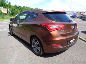 Hyundai I30 Coupe 1.6 CRDi DOHC 16V Comfort - 6