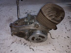 Motor jawa cz 150 - 6