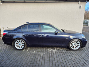 BMW Řada 5 4,4 E60 545i Full Pack Sedan 199.999Kč - 6