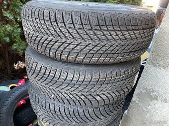 215/60 R 16 99H ULTRAGRIP PERFORMANCE 3 GOODYEAR - 6