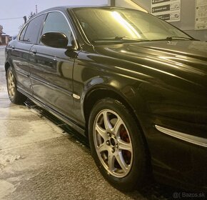 Jaguar X-Type Sedan 2.1 V6, 114 kW, Benzin - 6