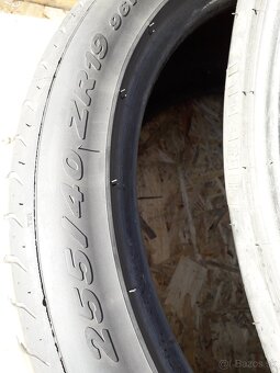 255/40 r19 letne pneumatiky - 6