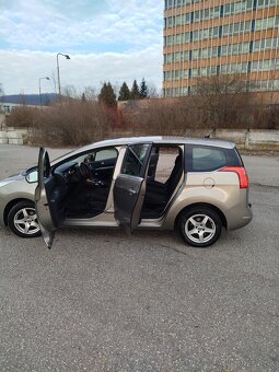 Peugeot 5008 - 6