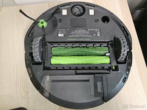 iRobot Roomba i7 - 6