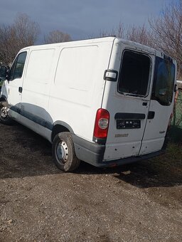 Rozpredám Renault master 2.5dci 6rychlostny - 6