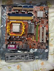 Komponenty PC (AMD socket AM2/intel socket 478 a iné) - 6