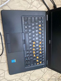 Predám notebook Dell Latitude E5450 i5 8 gb ram 500 gb hdd - 6