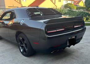 Dodge challenger 5,7 HEMI V8 R/T - 6