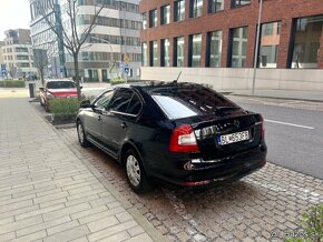 Škoda Octavia 2 2.0tdi L&K - 6