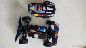 Carrera RC Red Bull NX2 (1:18) - 6