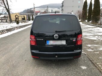 Volkswagen Touran 2.0Tdi Trendline - 6