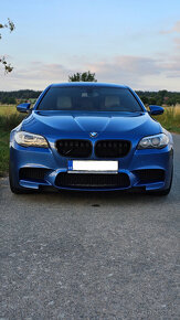 Bmw M5 f10 , 560koni , ČR , nove brzdy , 94k najeto - 6