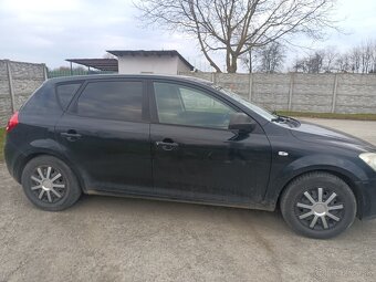 Kia Ceed - 6