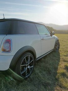 Mini Cooper r56 1,6 benzín  88KW, 2008 - 6